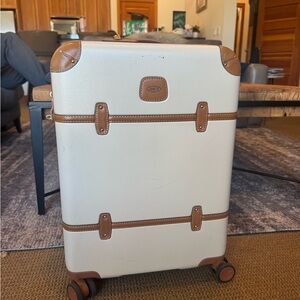 Bric's Bellagio 21” Spinner Carry On
